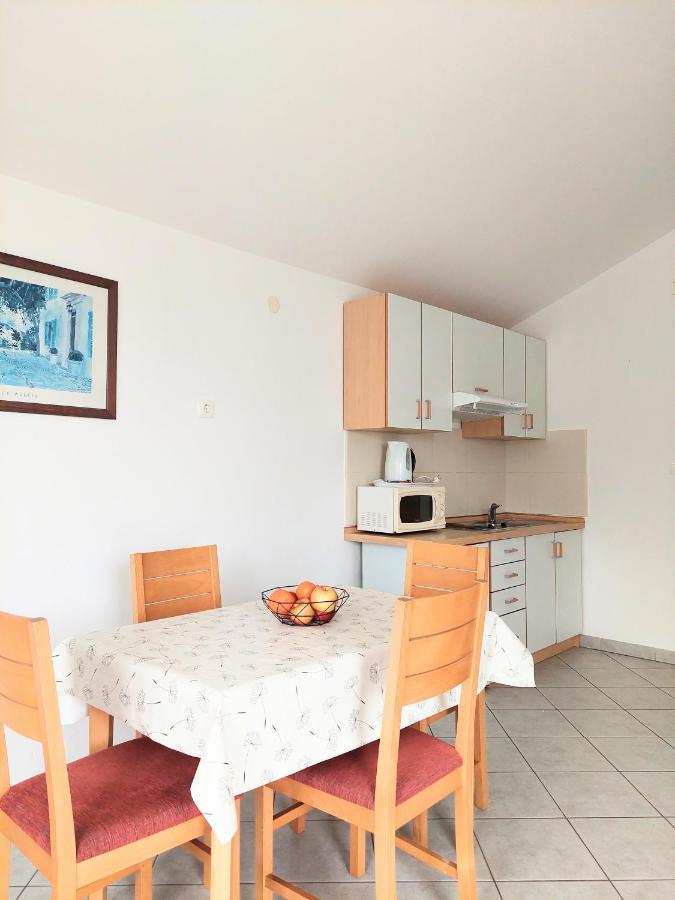 זאוסטרוג Apartments Dia מראה חיצוני תמונה