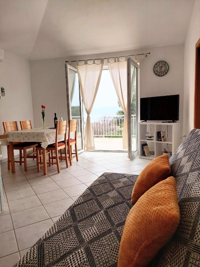 זאוסטרוג Apartments Dia מראה חיצוני תמונה